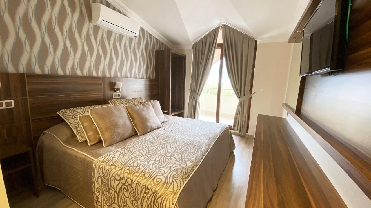 Emily Rose Hotel 凯梅尔 外观 照片