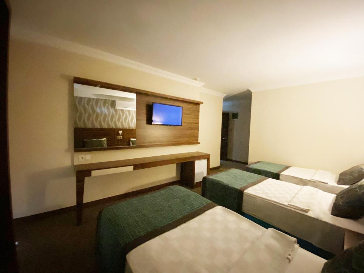 Emily Rose Hotel 凯梅尔 外观 照片