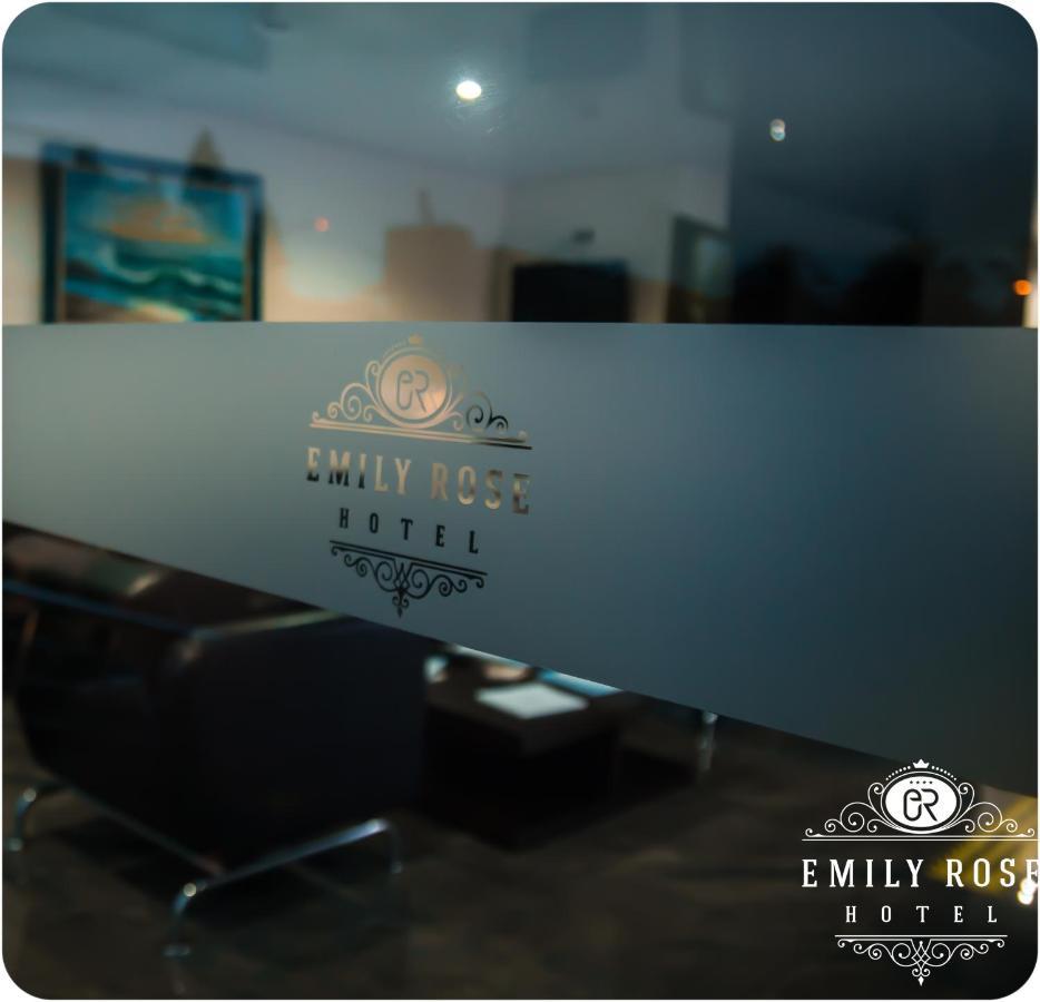 Emily Rose Hotel 凯梅尔 外观 照片